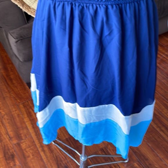 Summer dress - Picture 3 of 4